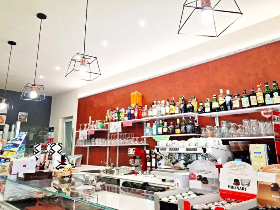 Immagine 3 di Attività commerciale in vendita  a Fiorenzuola D'arda