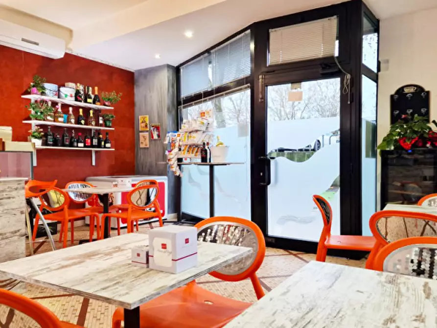 Immagine 4 di Attività commerciale in vendita  a Fiorenzuola D'arda