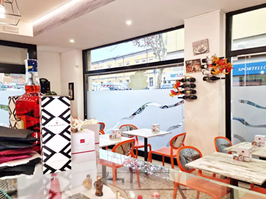 Immagine 7 di Attività commerciale in vendita  a Fiorenzuola D'arda