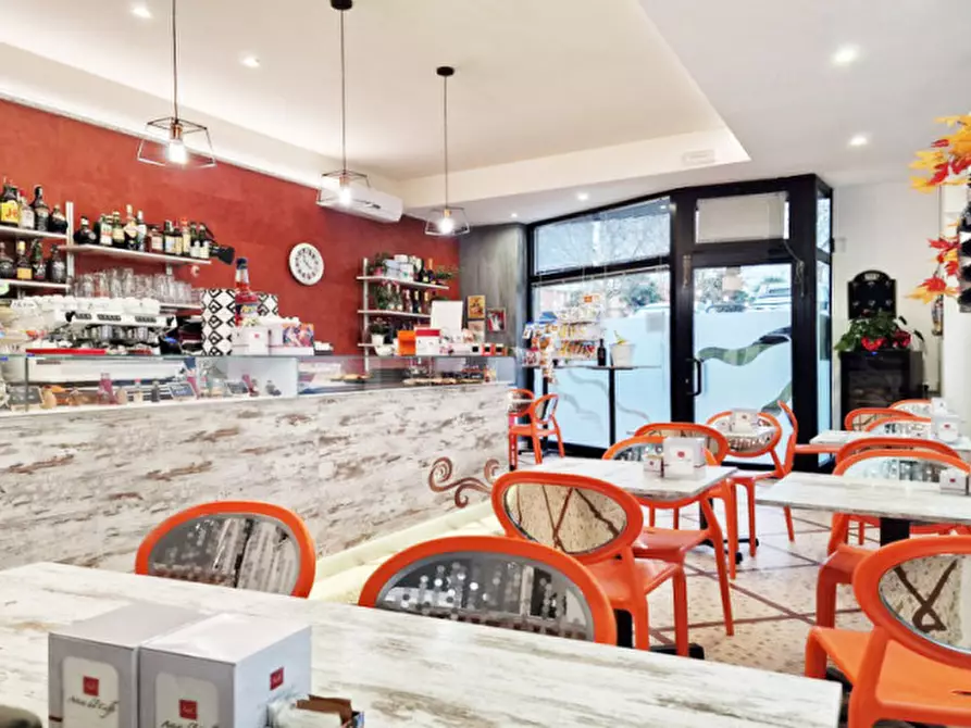 Immagine 9 di Attività commerciale in vendita  a Fiorenzuola D'arda