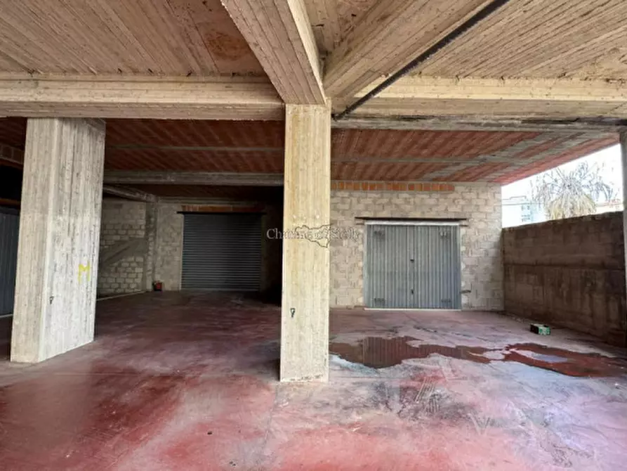 Immagine 5 di Magazzino in vendita  in via Trani a Modica