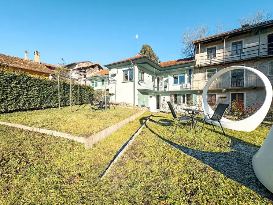 Immagine 2 di Villetta a schiera in vendita  in via peroni 2 a Miasino