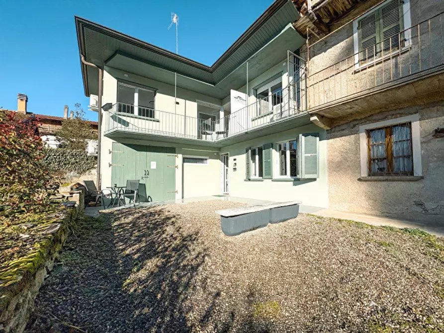 Immagine 3 di Villetta a schiera in vendita  in via peroni 2 a Miasino