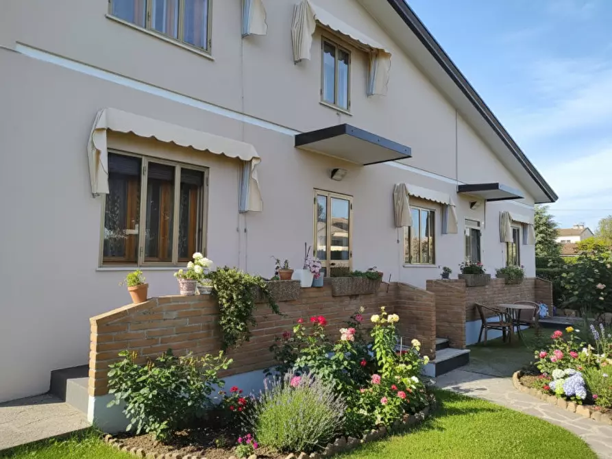 Immagine 1 di Casa bifamiliare in vendita  in Via Muraglie 10 a Monselice