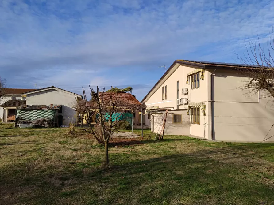 Immagine 19 di Casa bifamiliare in vendita  in Via Muraglie 10 a Monselice