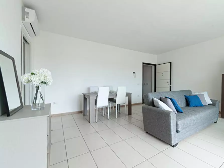 Immagine 2 di Appartamento in vendita  in VIA GENNARGENTU a Olbia