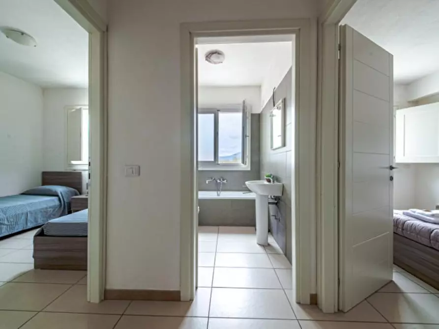 Immagine 10 di Appartamento in vendita  in VIA GENNARGENTU a Olbia