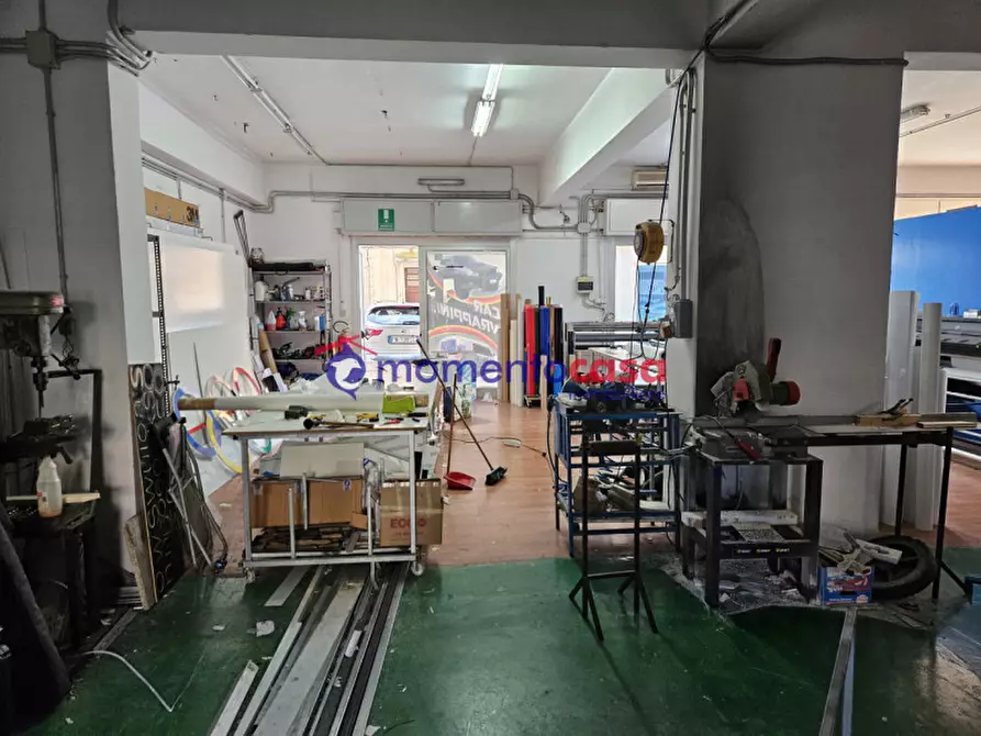 Immagine 6 di Negozio in vendita  in via gebbione a Reggio Di Calabria