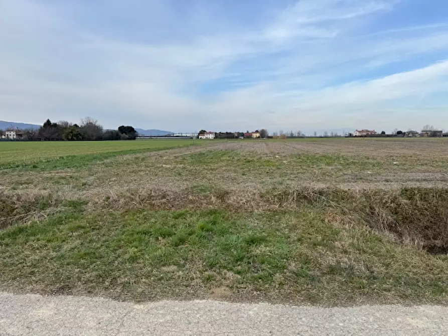 Immagine 1 di Terreno in vendita  a Rovolon