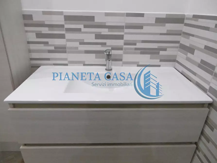 Immagine 30 di Appartamento in affitto  in via imbonati 52 Milano a Milano