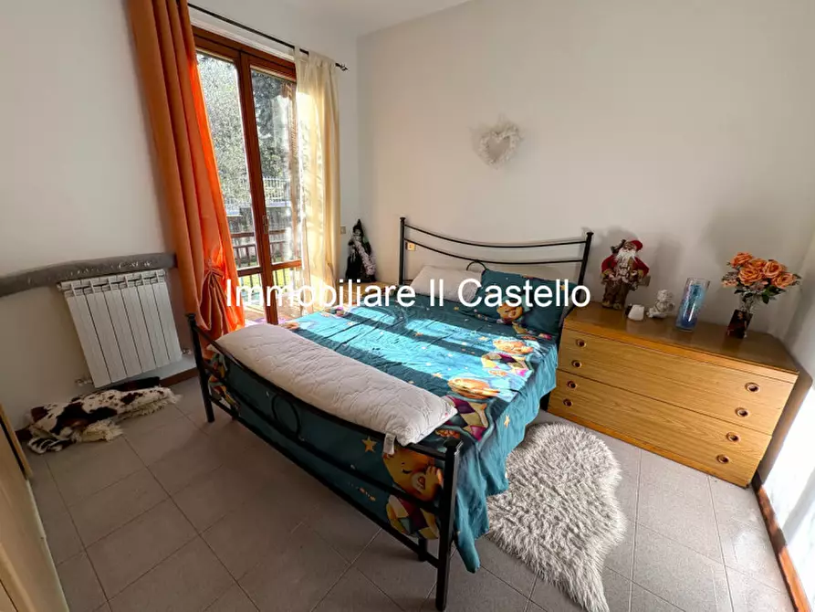 Immagine 8 di Casa indipendente in vendita  a Castiglione Del Lago