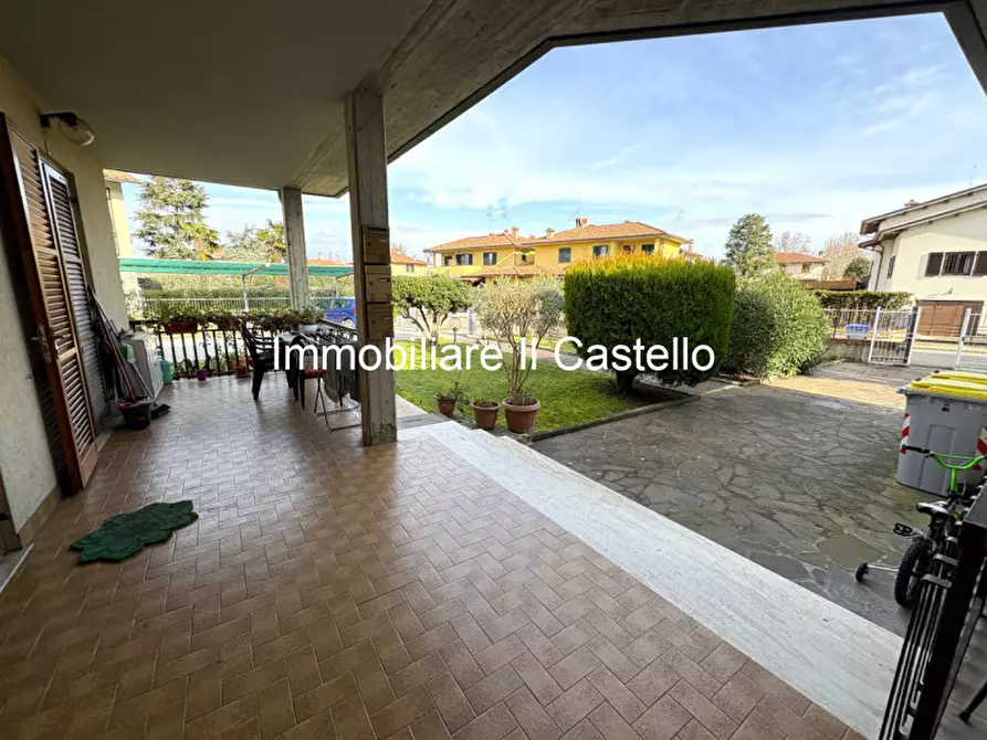 Immagine 14 di Casa indipendente in vendita  a Castiglione Del Lago