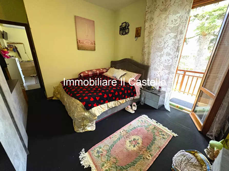 Immagine 18 di Casa indipendente in vendita  a Castiglione Del Lago