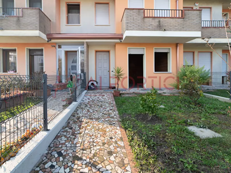 Immagine 2 di Villetta a schiera in vendita  in Via N. Calipari a Piove Di Sacco