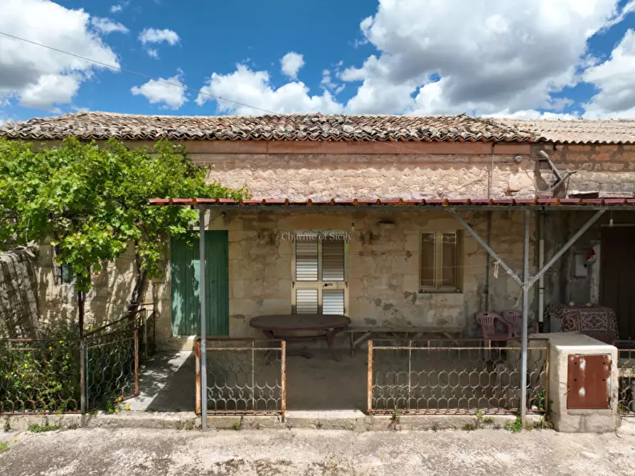 Immagine 3 di Casa indipendente in vendita  a Ragusa