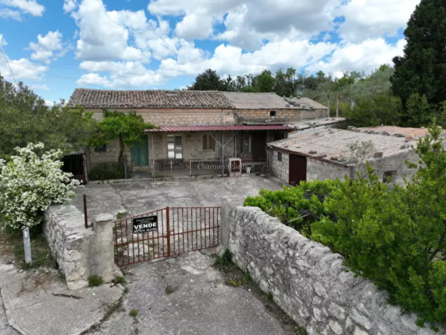 Immagine 5 di Casa indipendente in vendita  a Ragusa