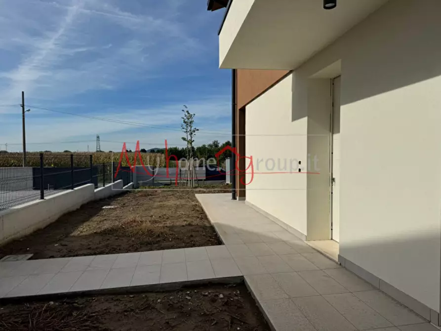 Immagine 2 di Casa trifamiliare in vendita  in Via Chioggia a Padova