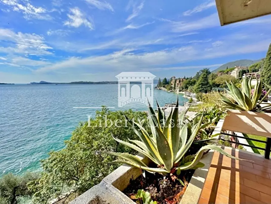 Immagine 2 di Appartamento in vendita  in Corso Zanardelli a Gardone Riviera