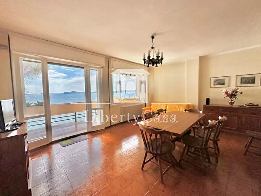 Immagine 3 di Appartamento in vendita  in Corso Zanardelli a Gardone Riviera