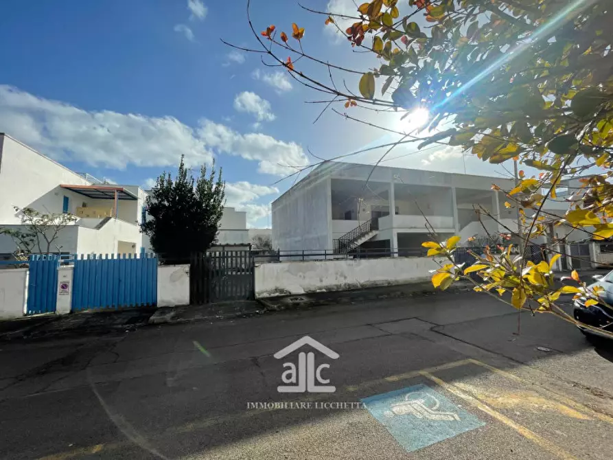 Immagine 3 di Villa in vendita  in Via Dei Mille 22 a Melendugno