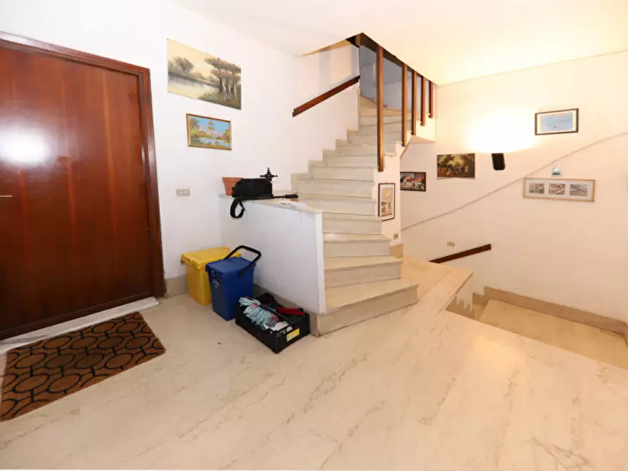 Immagine 3 di Appartamento in vendita  in Via Pinemonte a Osnago