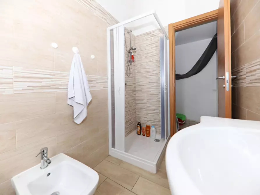 Immagine 10 di Appartamento in vendita  in Via Pinemonte a Osnago