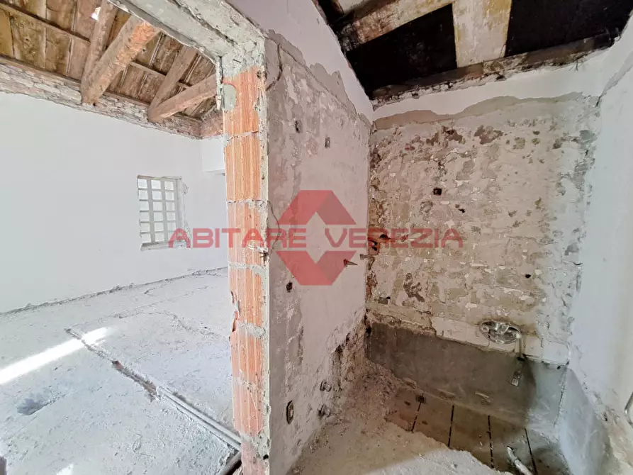 Immagine 9 di Appartamento in vendita  in Castello 1387 a Venezia