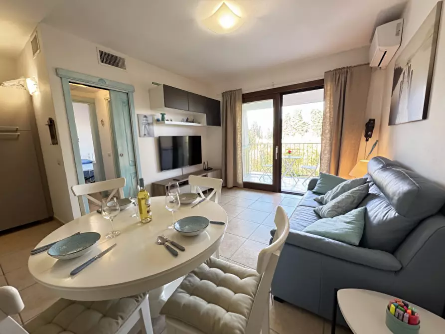 Immagine 4 di Appartamento in vendita  in Via Libeccio 85 a Pula