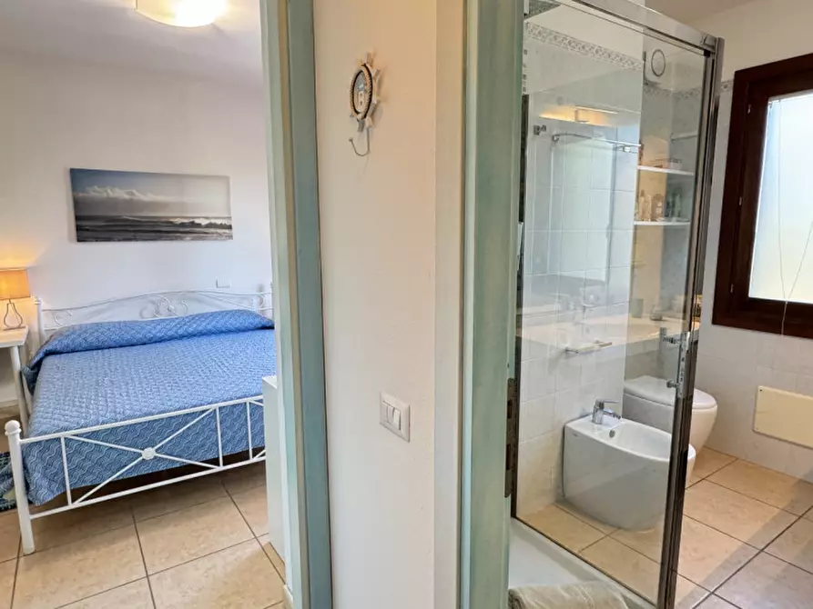 Immagine 13 di Appartamento in vendita  in Via Libeccio 85 a Pula