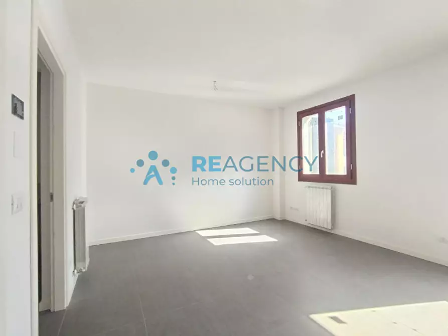 Immagine 6 di Villetta a schiera in vendita  in Via del Castello a Signa