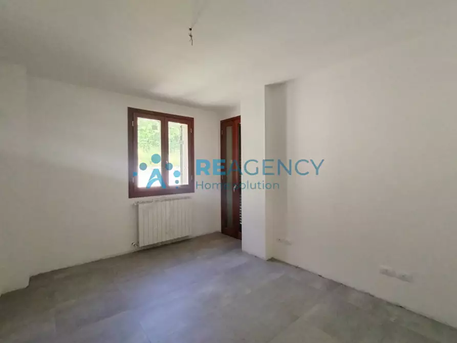 Immagine 27 di Villetta a schiera in vendita  in Via del Castello a Signa