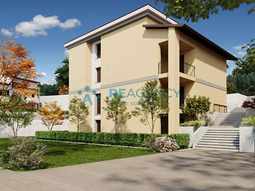 Immagine 3 di Appartamento in vendita  in Via del Castello a Signa