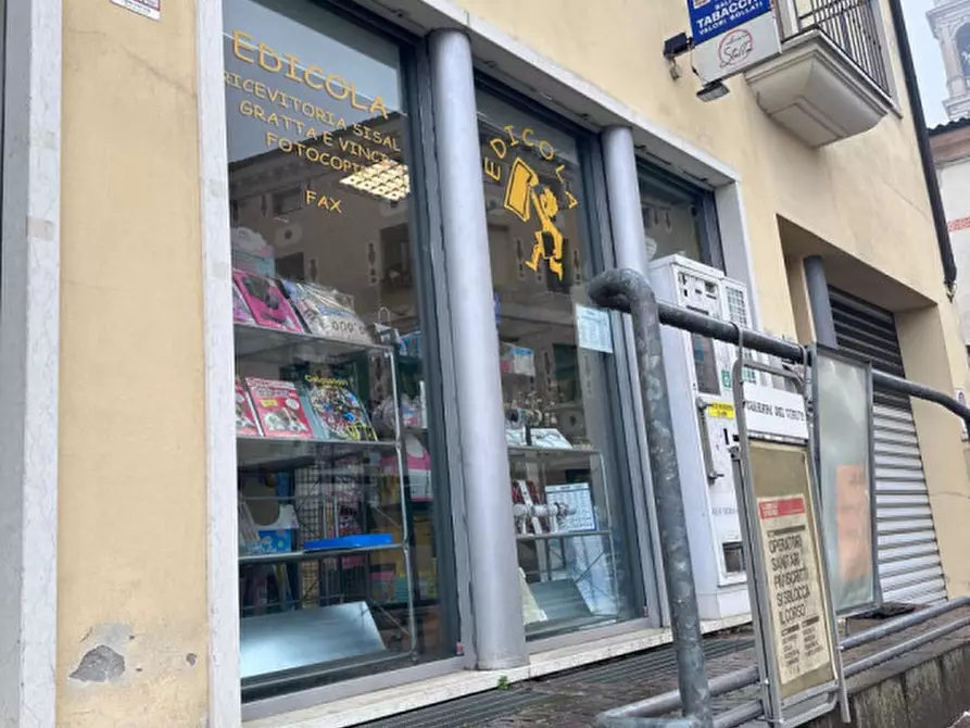 Immagine 8 di Attività commerciale in vendita  in Via Roma, 11 a Zanè