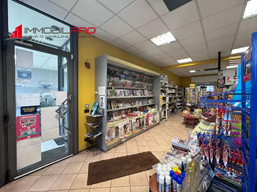 Immagine 14 di Attività commerciale in vendita  in Via Roma, 11 a Zanè