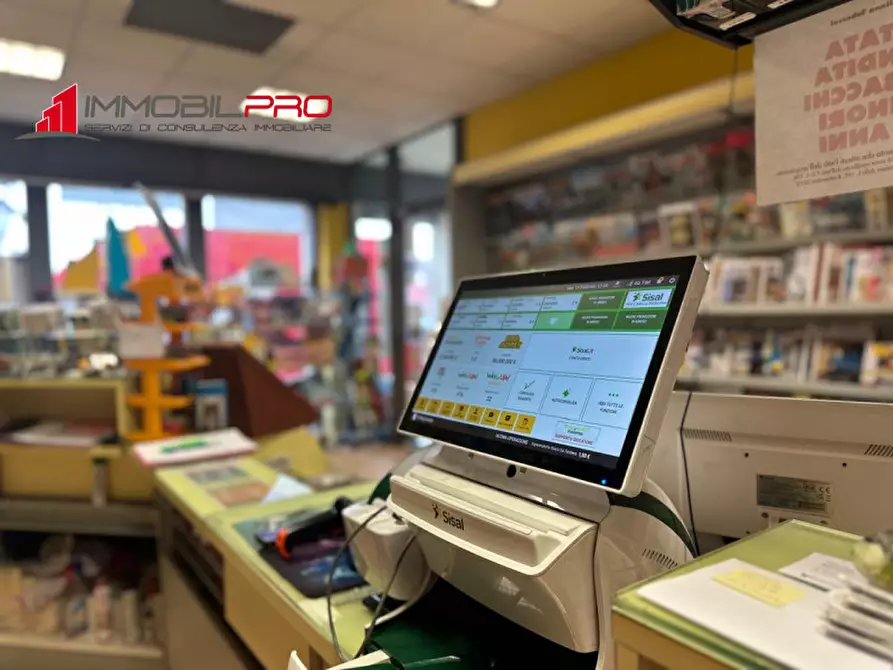 Immagine 23 di Attività commerciale in vendita  in Via Roma, 11 a Zanè