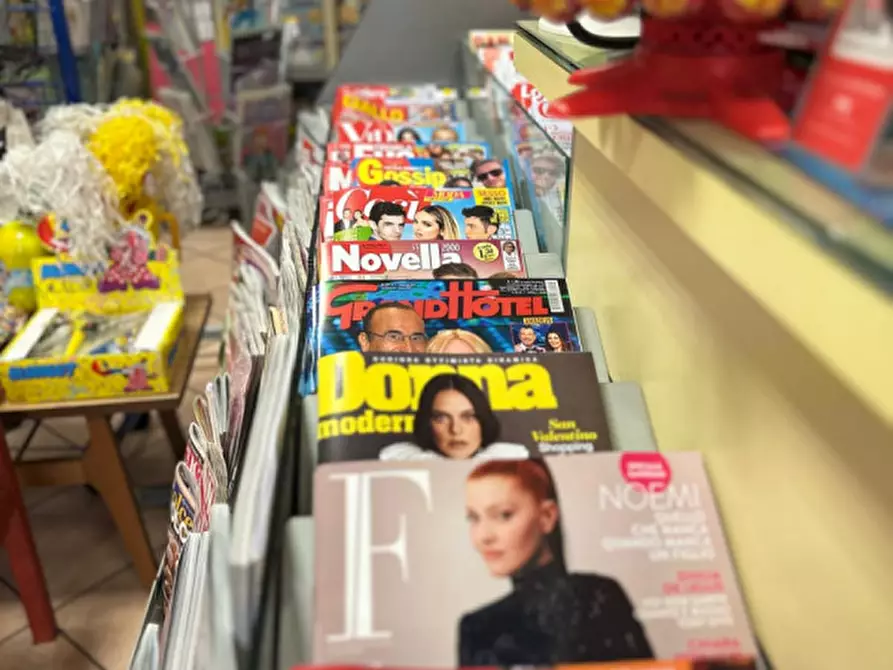 Immagine 27 di Attività commerciale in vendita  in Via Roma, 11 a Zanè