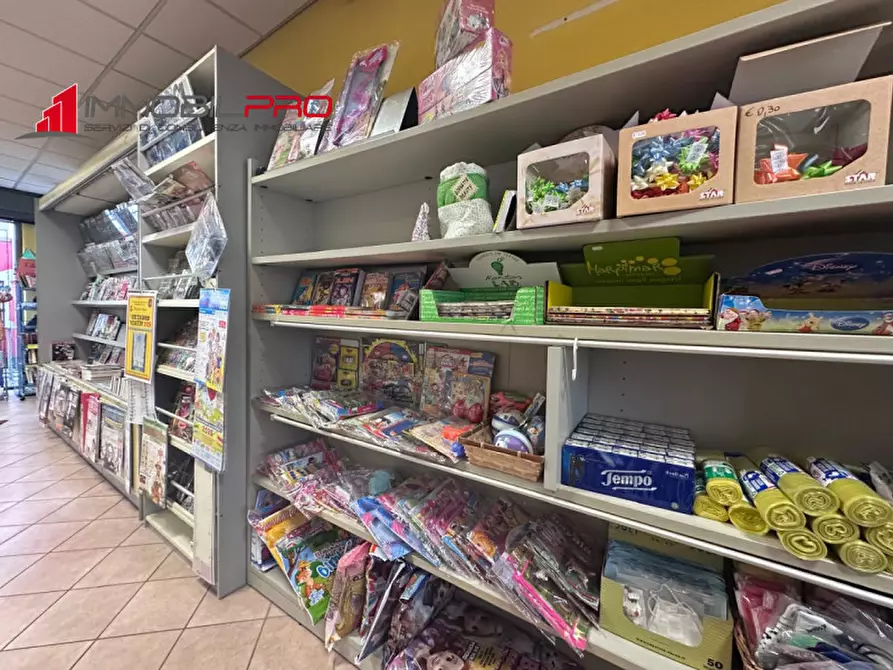 Immagine 30 di Attività commerciale in vendita  in Via Roma, 11 a Zanè