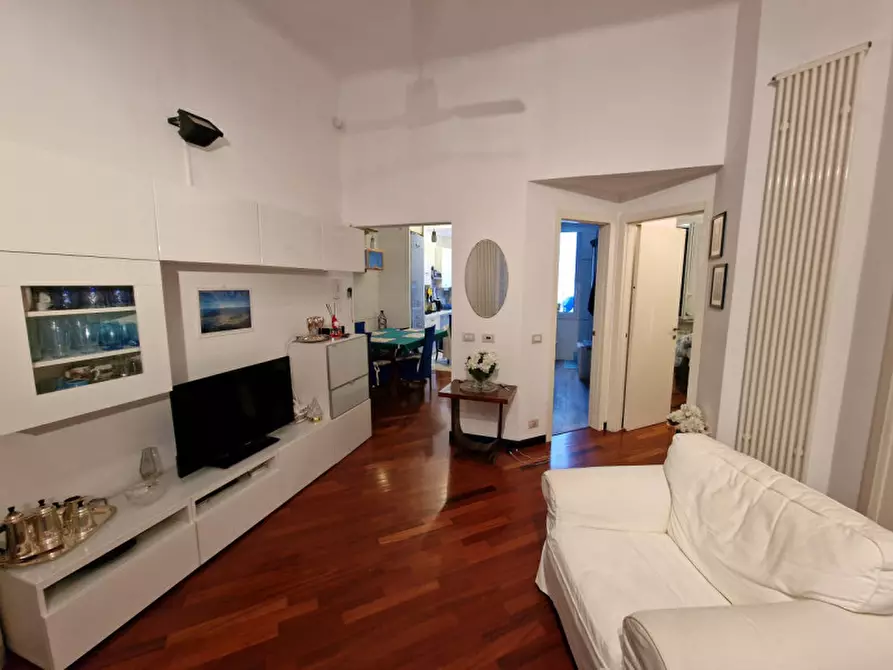 Immagine 3 di Appartamento in vendita  in via volta a Rapallo