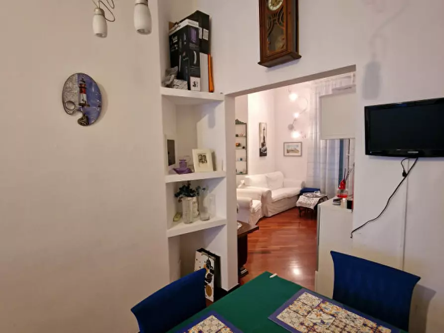 Immagine 7 di Appartamento in vendita  in via volta a Rapallo