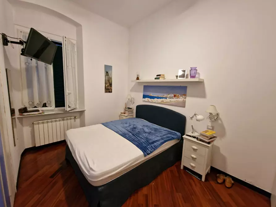 Immagine 9 di Appartamento in vendita  in via volta a Rapallo