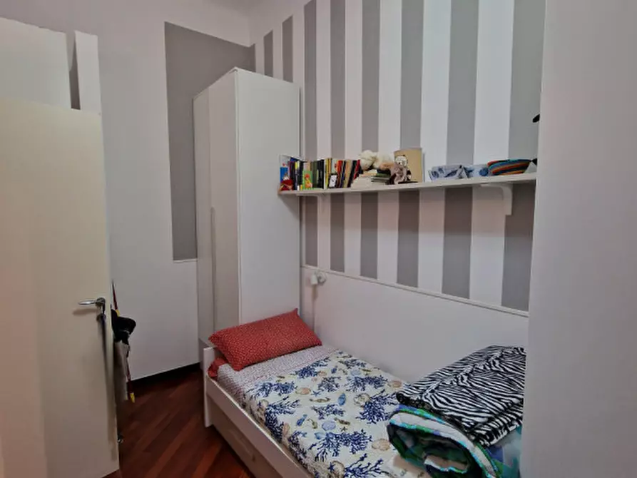 Immagine 12 di Appartamento in vendita  in via volta a Rapallo