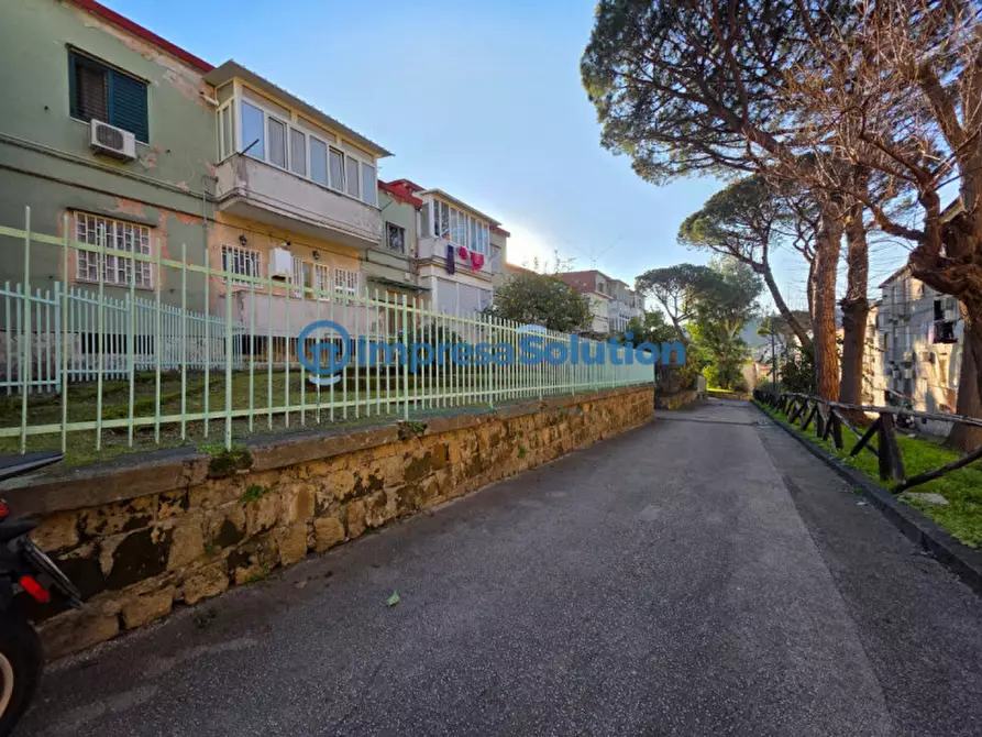 Immagine 4 di Camera in affitto  in Via Vincenzo Ciaravolo a Napoli