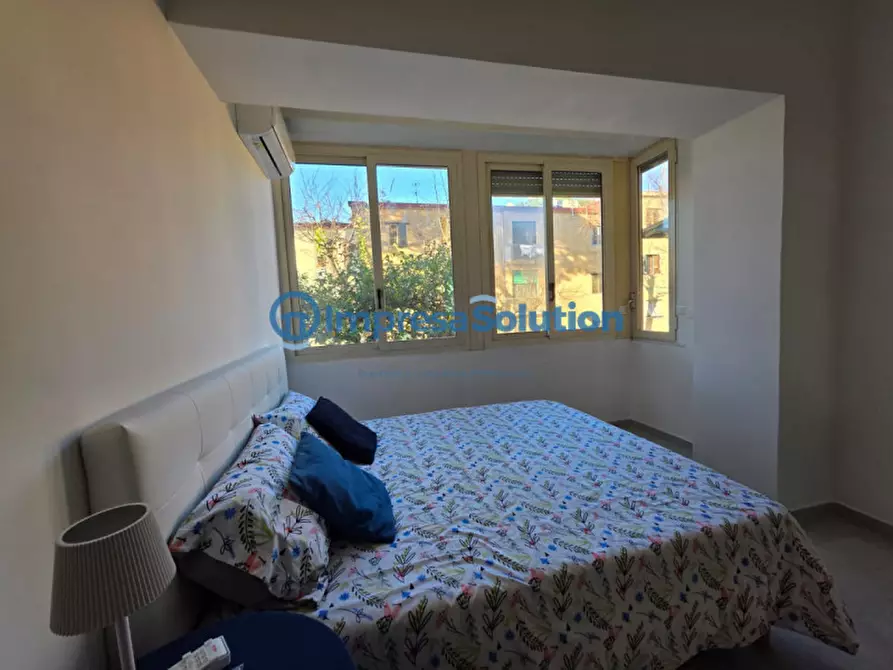 Immagine 12 di Camera in affitto  in Via Vincenzo Ciaravolo a Napoli