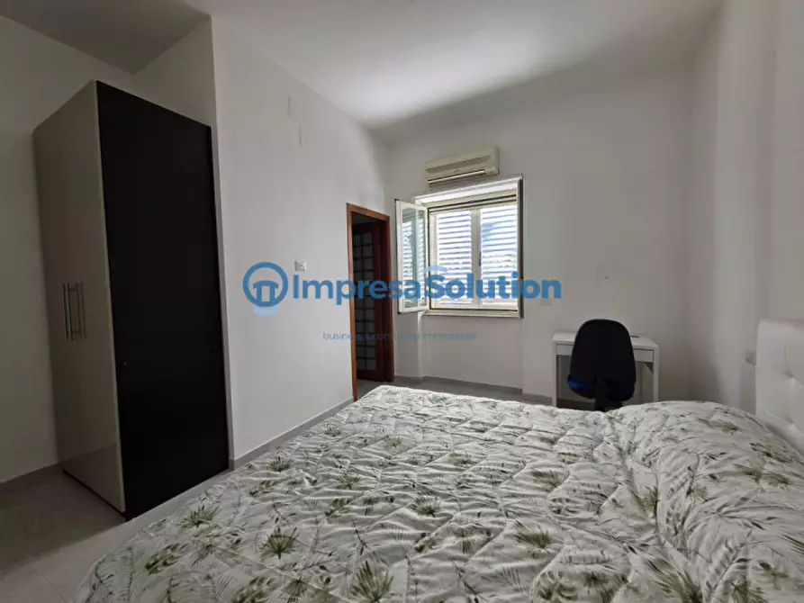 Immagine 19 di Camera in affitto  in Via Vincenzo Ciaravolo a Napoli