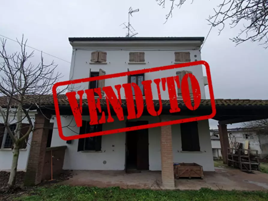 Immagine 1 di Casa bifamiliare in vendita  in VIA LIBERTà a Concordia Sulla Secchia
