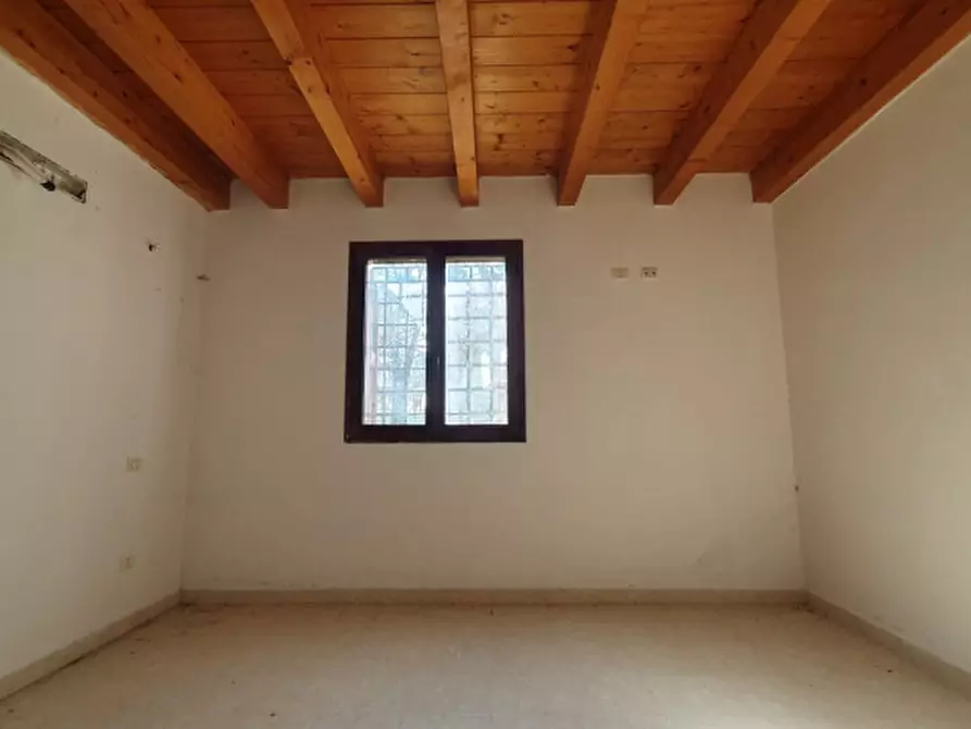 Immagine 16 di Casa bifamiliare in vendita  in VIA LIBERTà a Concordia Sulla Secchia