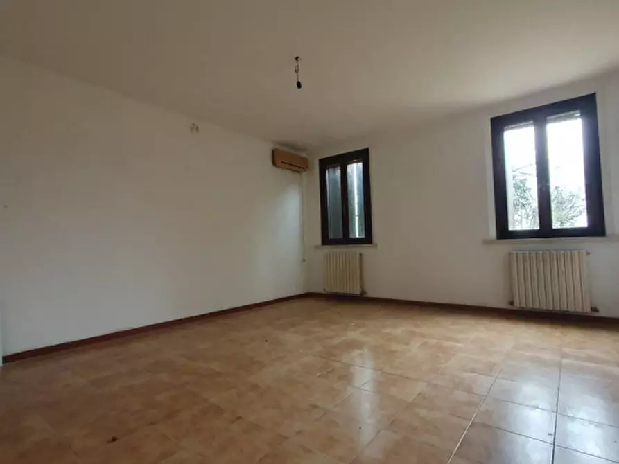 Immagine 25 di Casa bifamiliare in vendita  in VIA LIBERTà a Concordia Sulla Secchia