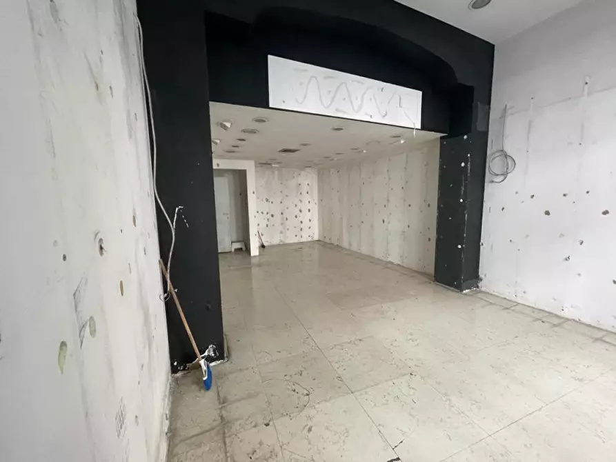 Immagine 5 di Negozio in affitto  in VIA PANZANI a Firenze