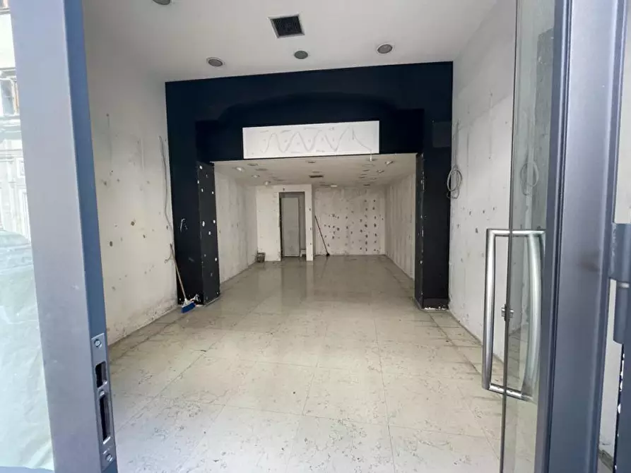 Immagine 11 di Negozio in affitto  in VIA PANZANI a Firenze