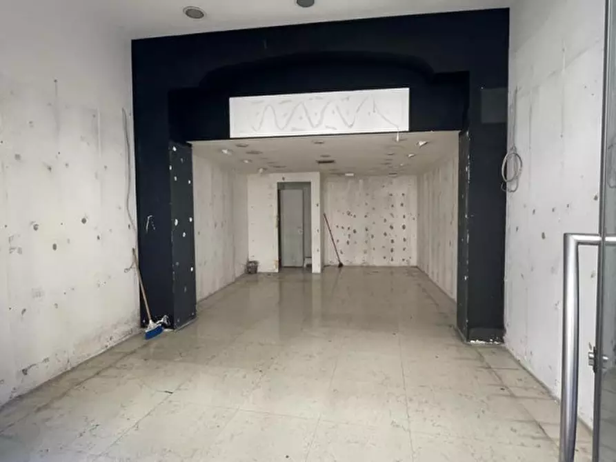 Immagine 12 di Negozio in affitto  in VIA PANZANI a Firenze